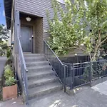 2Br Hideaway In The Heart Of Se Portland
