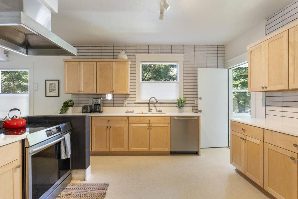 2br Hideaway In The Heart Of Se Holiday home Portland