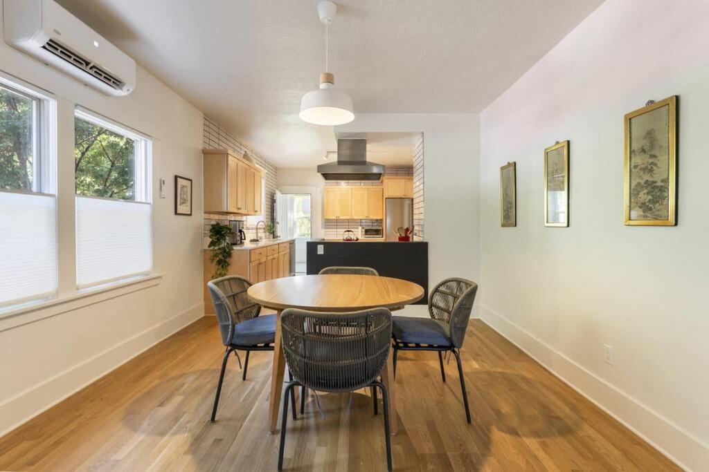 2br Hideaway In The Heart Of Se